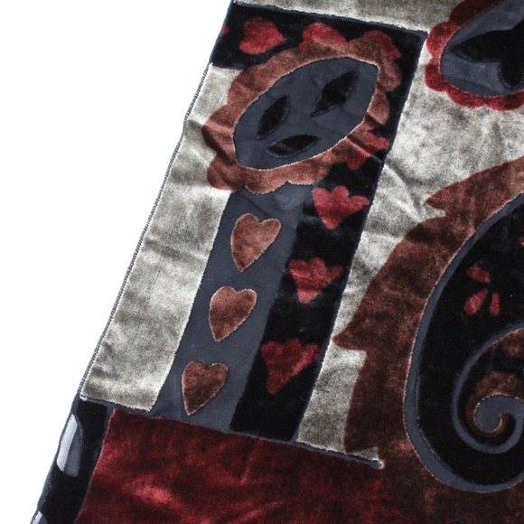 Italian Silk Velvet Burnout Scarf Floral Paisley Heart Black Red Green - Picture 7 of 12